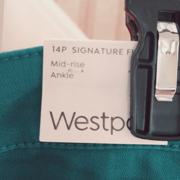 Westport Signature Fit Ankle Mid Rise Green Jeans Size 14P - Picture 5 of 7